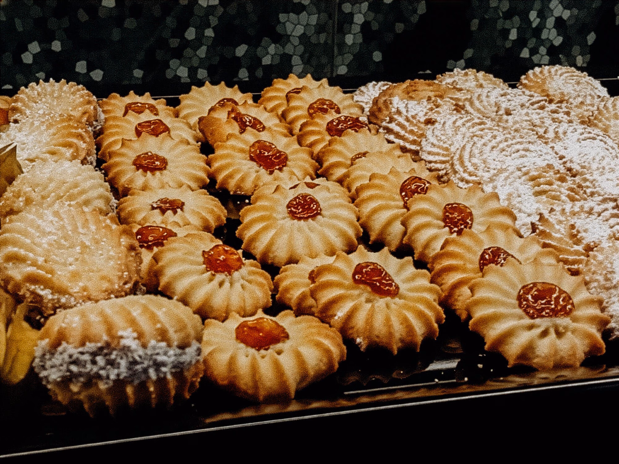 Christmas cookies at Gentle Hide, freshly baked and beautifully presented.